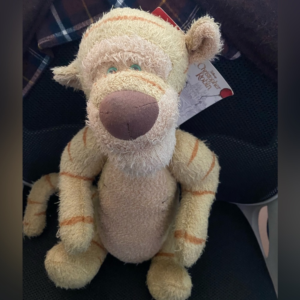 Disney Store exclusive Plush Tigger doll from the Christopher Robin movie